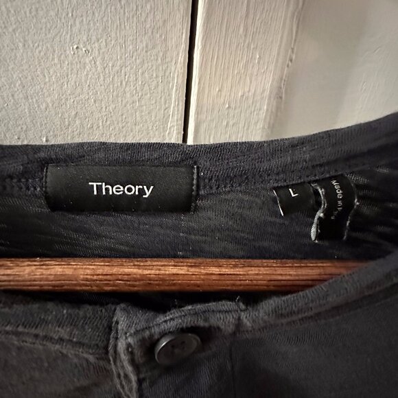 Theory - Men's Henley - Size: Large - Picture 2 of 2